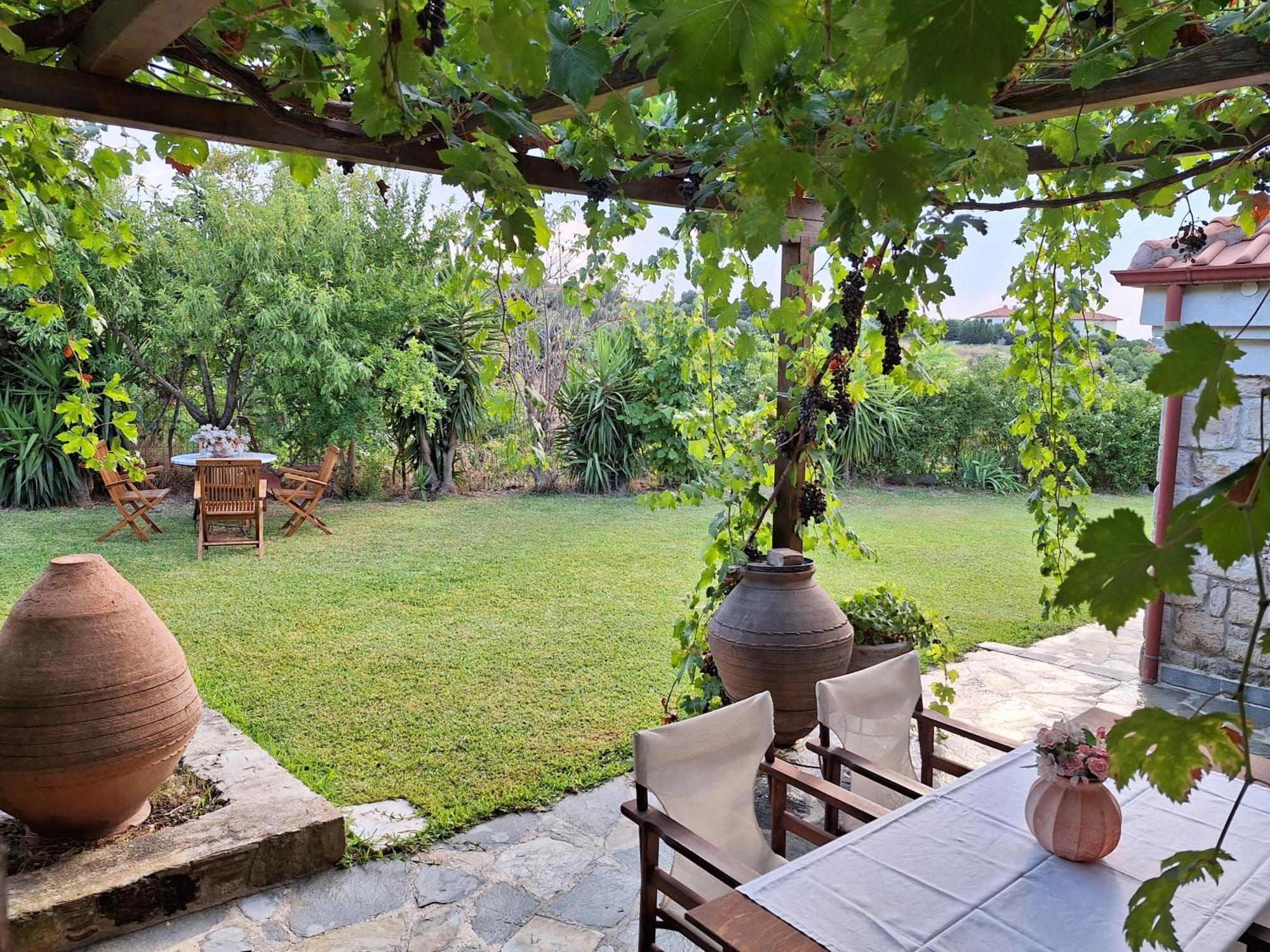 Garden House Kristi Villa Posidi Eksteriør bilde